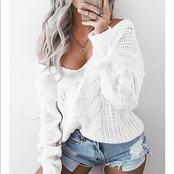 Sweaters - White Knit V Neck Sweater